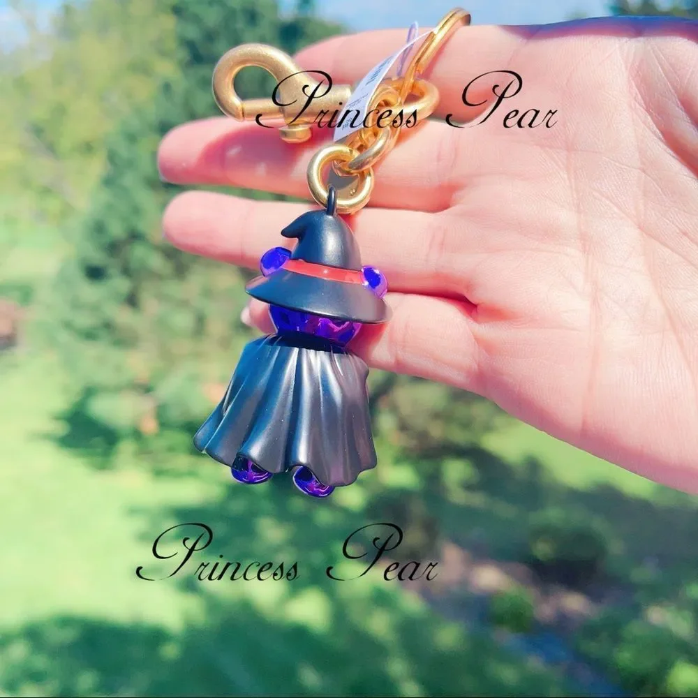 COACH bear Limited Edition Halloween Witch Bear Bag Charm - Picture 6 of 6